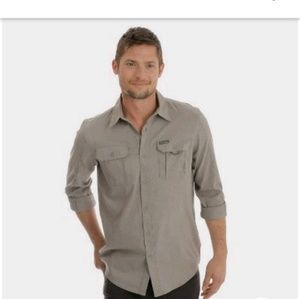 Wrangler outdoor series botton down shirt